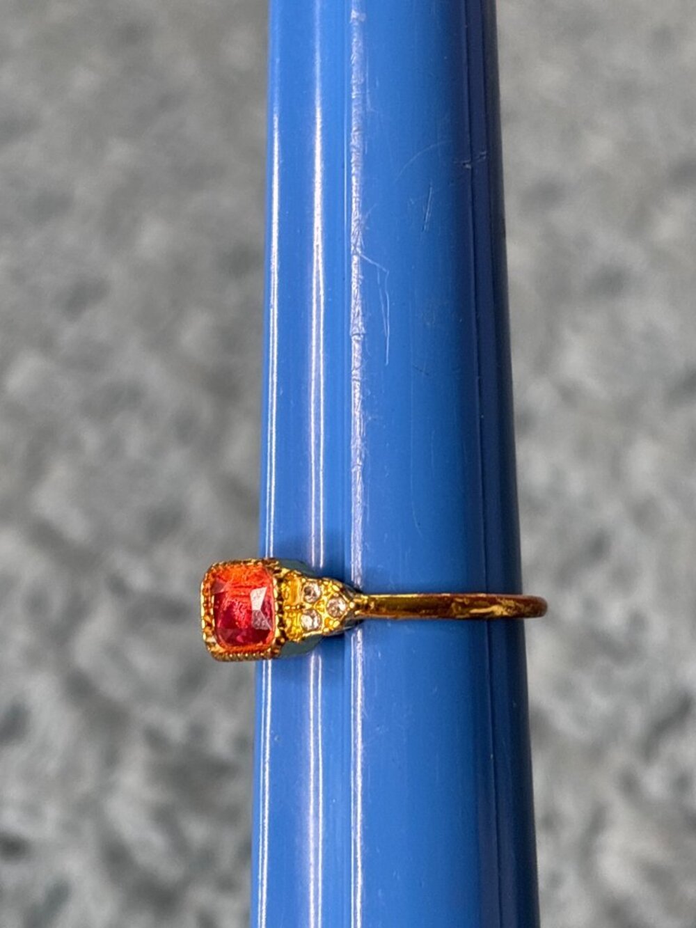 Goldtone Pink and Clear Rhinestone Ring Size 9.25 Some Metal Wear - Picture 7 of 7